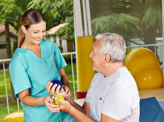 24/7 care for your elders at your home | elderly care service