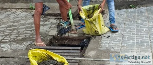 Septic tank sludge cleaning services