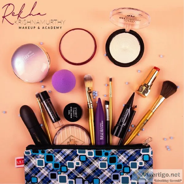 Rekha krishnamurthy top celebrity makeup artist in bangalore
