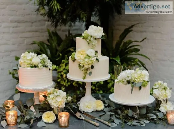 Savor elegance: premier dessert table setup service in bay area,