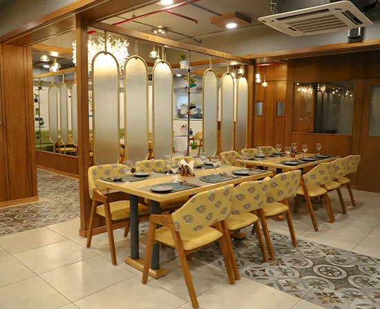 Best restaurant in gandhinagar, cilantros global cuisine restaur