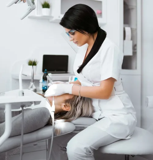 Best dentisit in dwarka sector-5