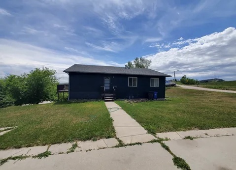813 mallow st, rapid city, sd 57701 available house for rent