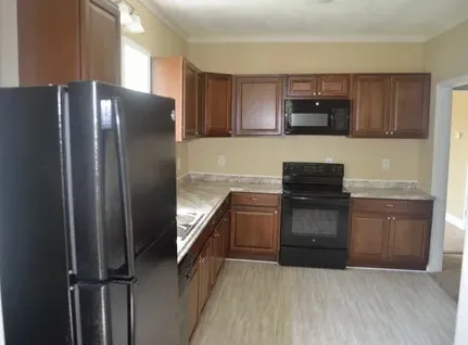 219 talbot st, jackson, tn 38301 peaceful house for rent