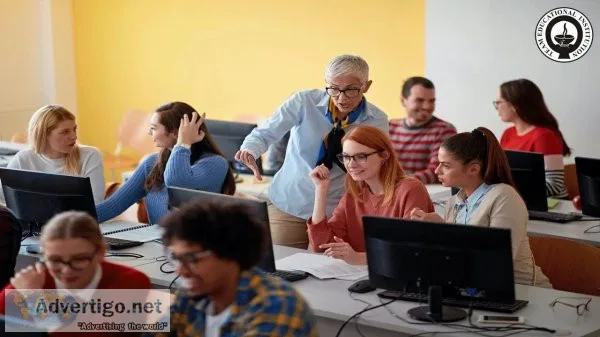 The digital frontier of education: online teacher training cours