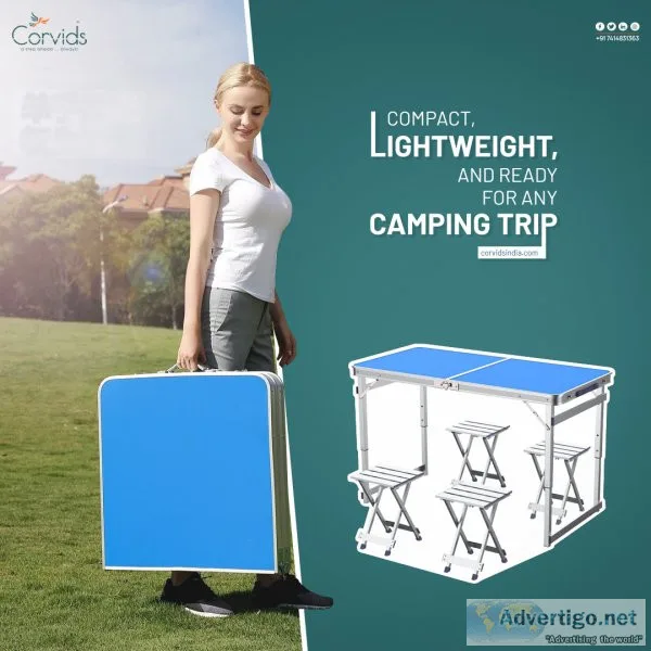 Folding table