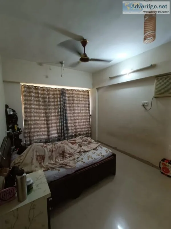Available 2 bhk flat in dahanukar wadi kandivali west, mumbai