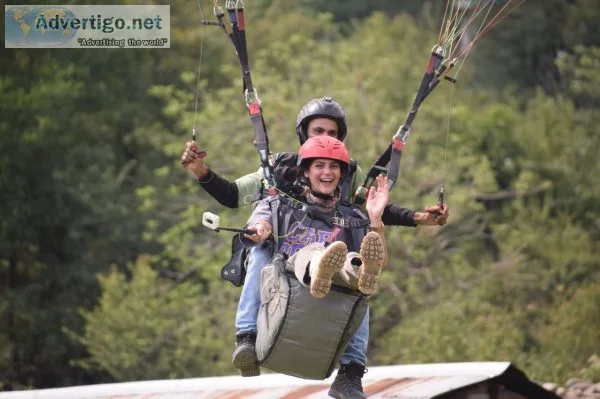 Best paragliding services in dharamshala