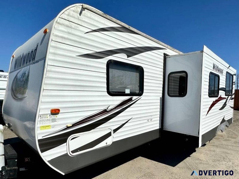 2013 forest river Wildwood sleeps 9 people
