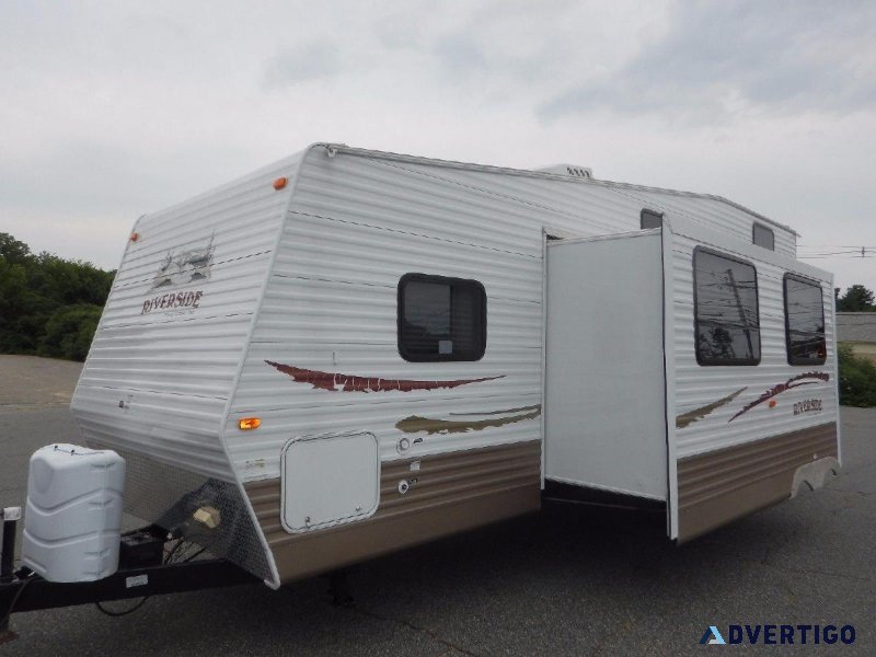 Nice 2010 Riverside 30LOFT Travel Trailer