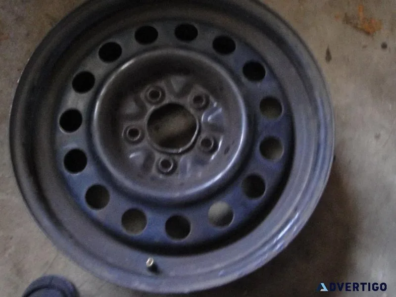 (Price Reduced) 17&rdquo Solid Steel Tire Rim &ndash 5 Hole