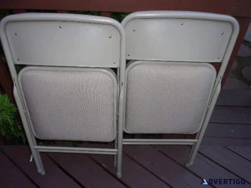 folding metal chairs