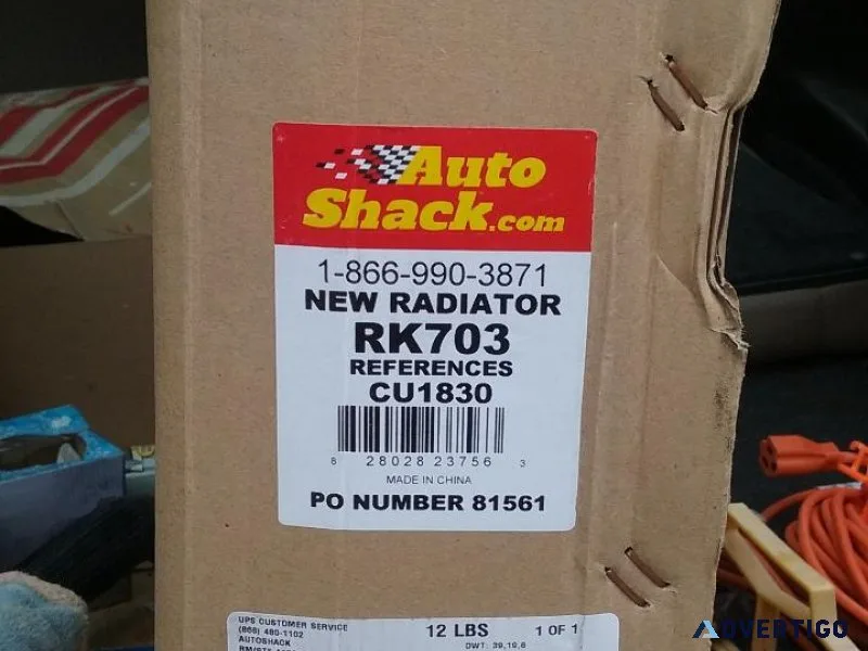 New 96-07 Taurus Radiator and Hoses With clamps