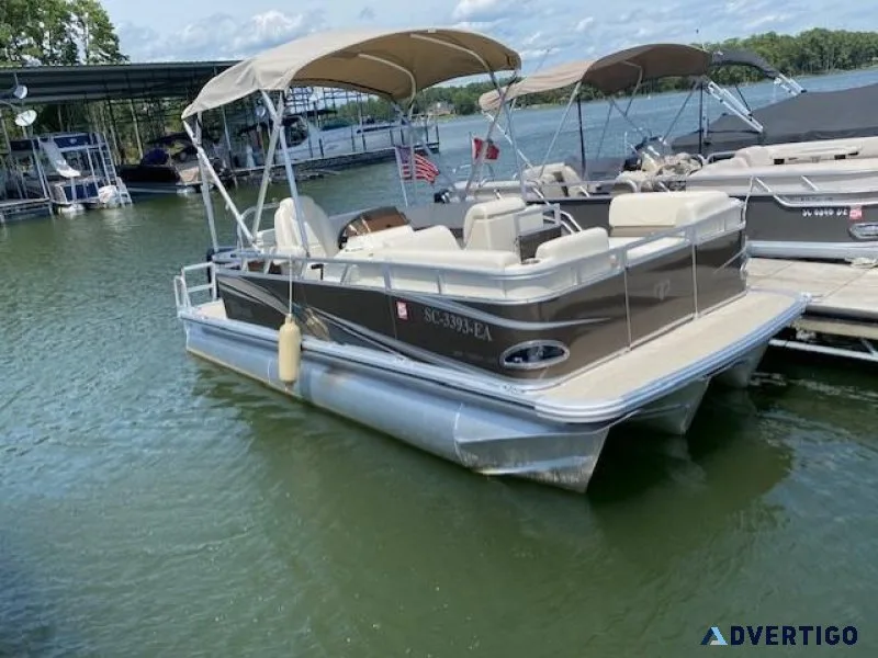 2022 Tahoe Tritoon SP1880 CR w115 Suzuski. No Trailer.