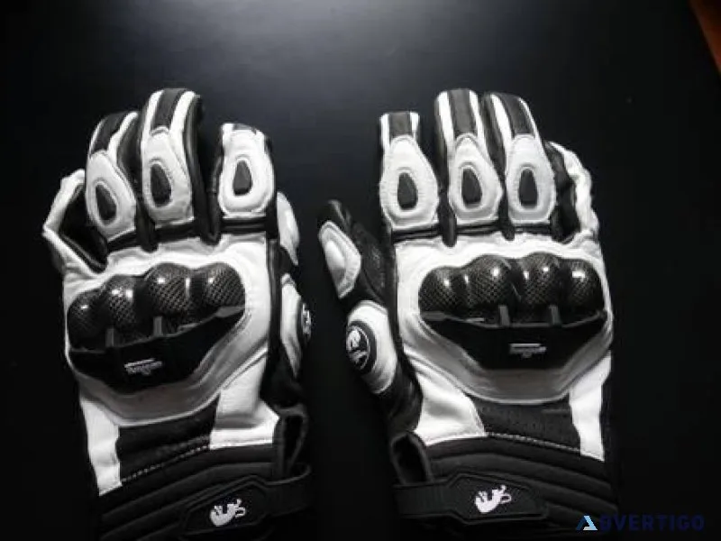 New Pair Leather - Carbon Fiber Vented Motorcycle Gloves - XL