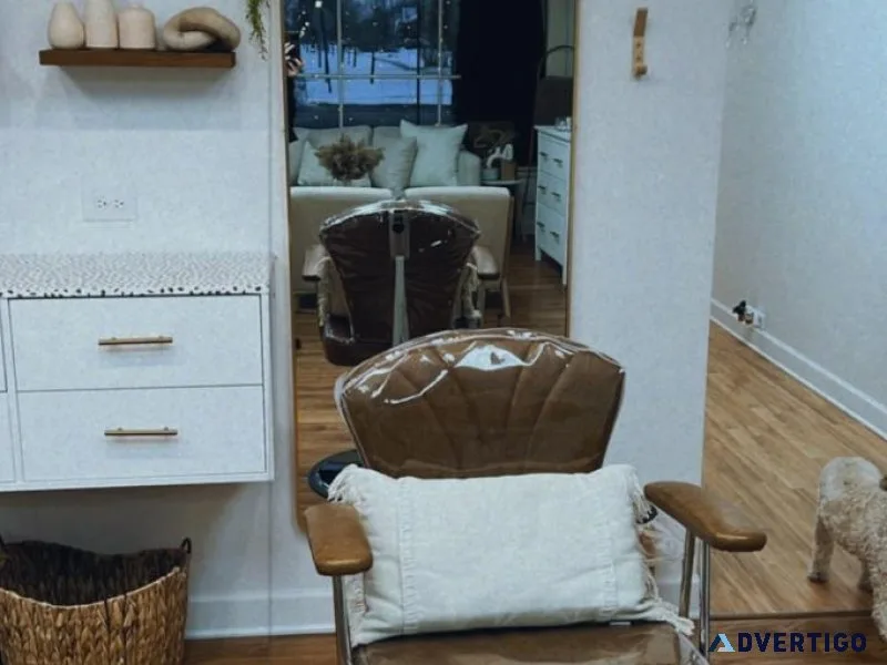 SALON CHAIR  ROOM RENTAL
