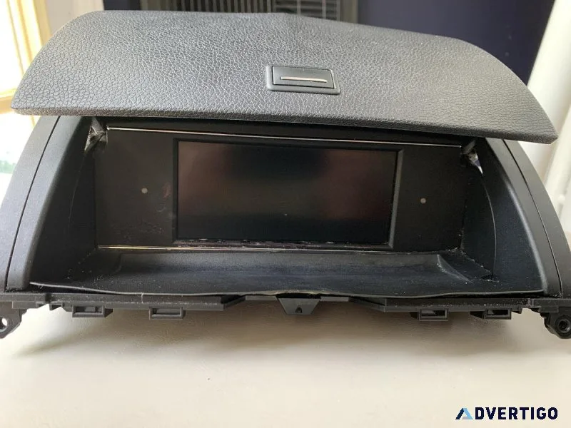 2011 Mercedes C250C300 Information Display Screen