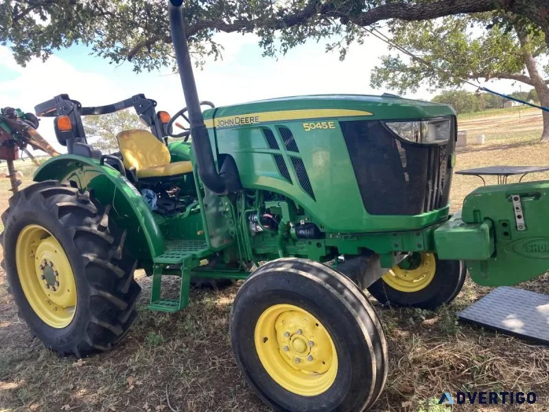 2015 John Deere Tractor 5045e - 3000
