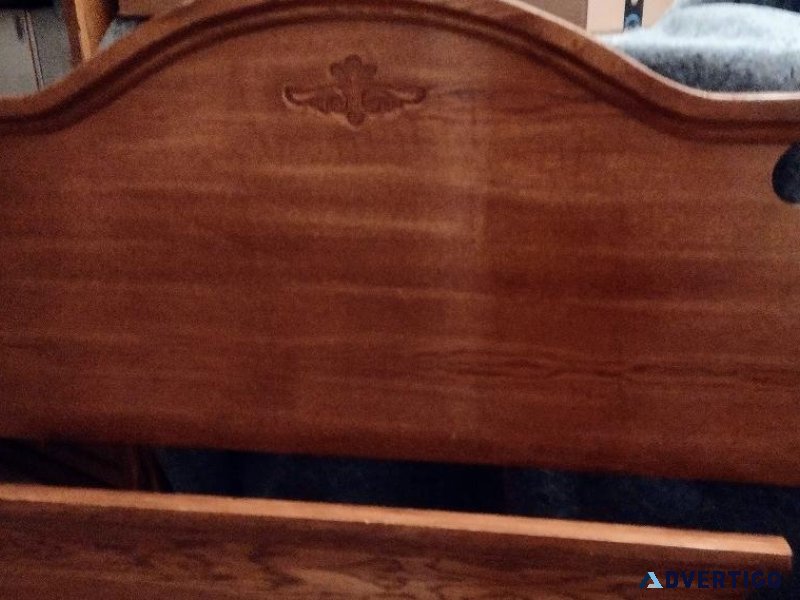 Queen Size Oak Bedroom Set