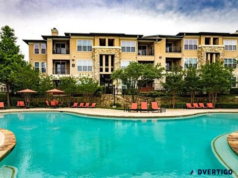 Hurst 111340 637 sqft wFitness center Pool