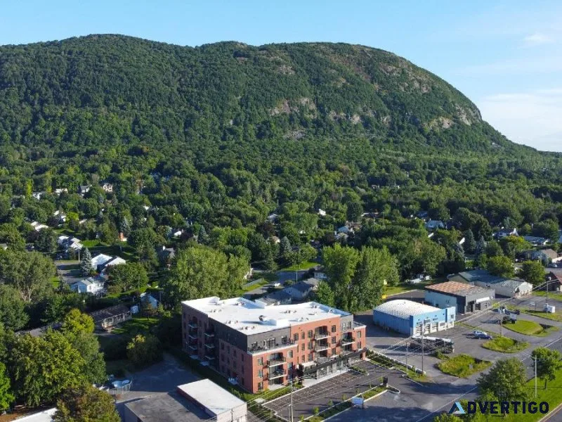 Magnifiques condos neufs au pied du Mont Saint-Hilaire