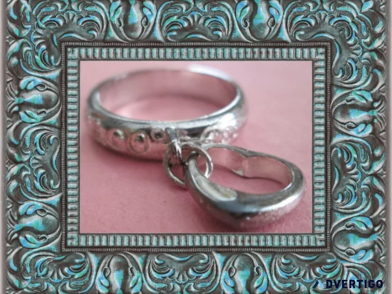 925 Sterling Silver Band Ring With Dangle Heart Size 8