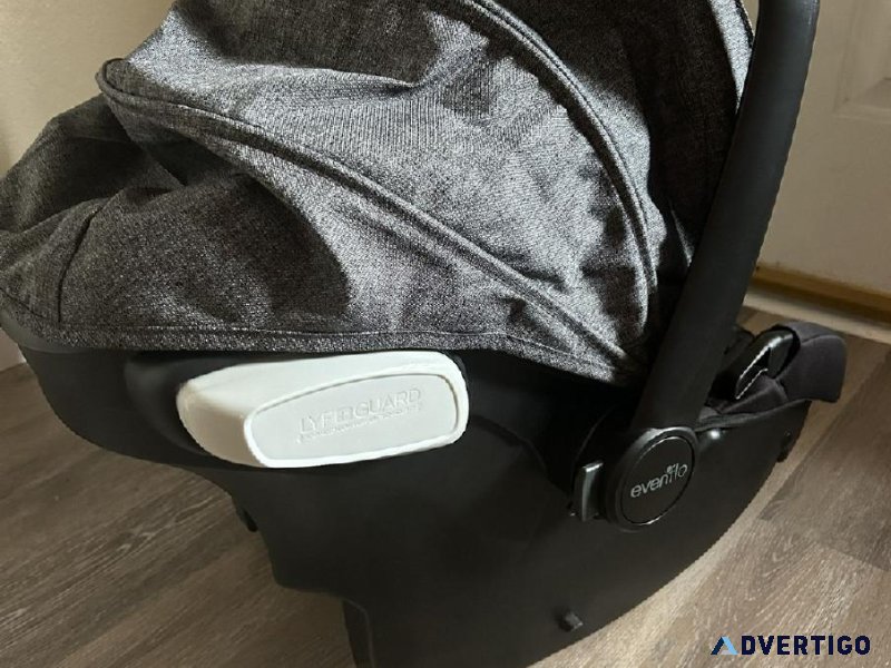 Evenflo Infant car seat with base