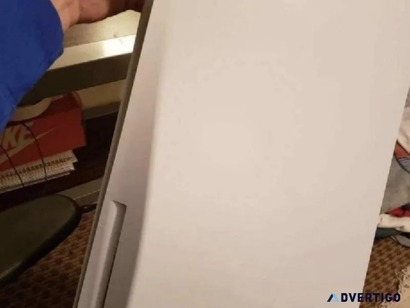 Playstation 5 with a Single Controller