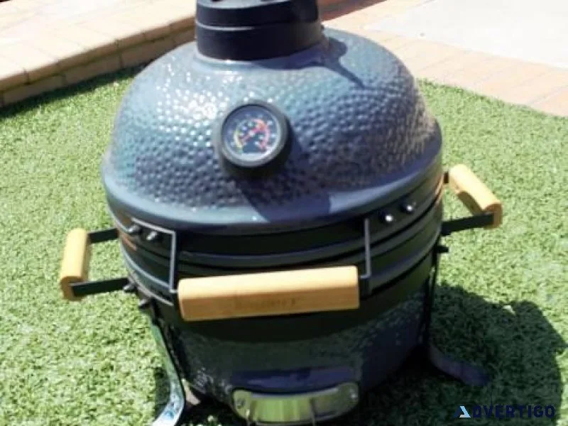 BRAND NEW CERAMIC CHARCOAL OVENGRILL