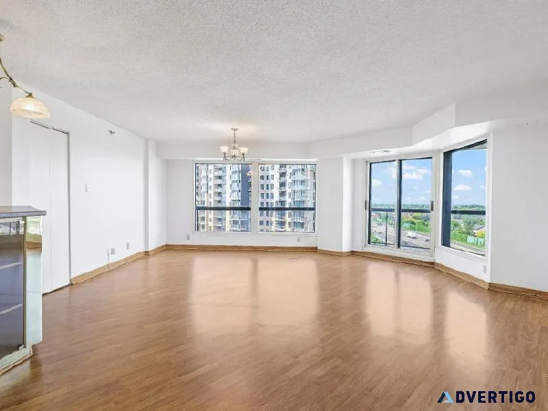 Immense condo 1423 pc avec garage piscine balcon... Brossard