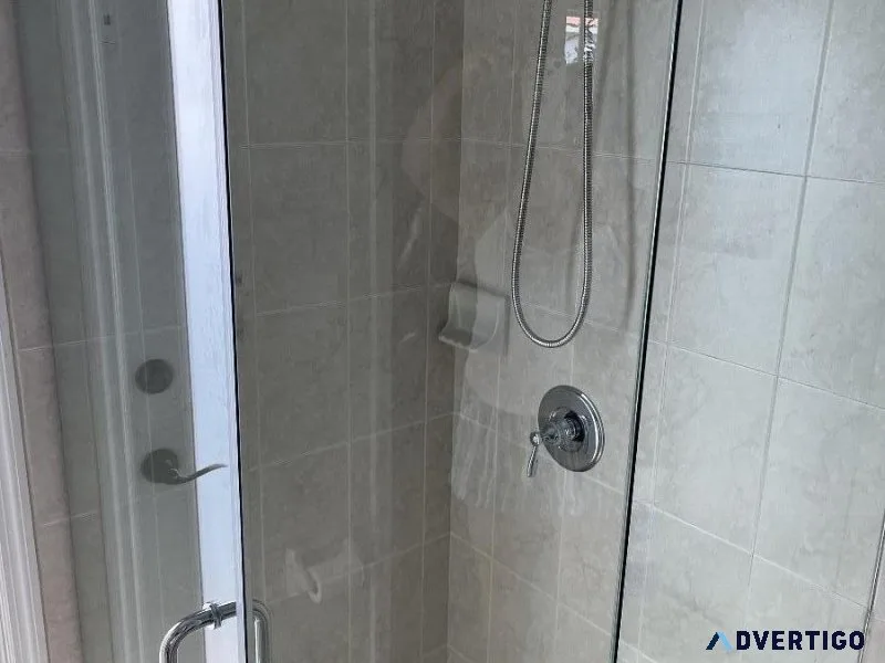 Tempered shower glass Frameless