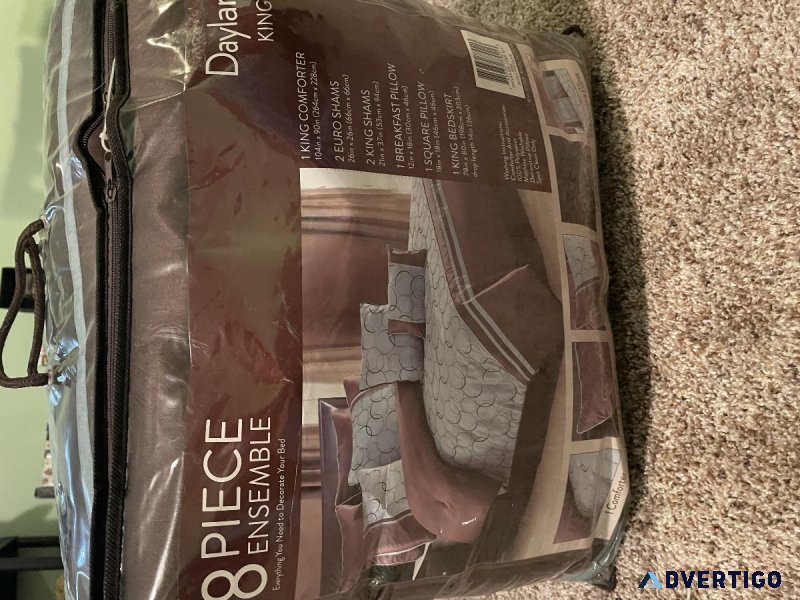 Brand new king size comforter set