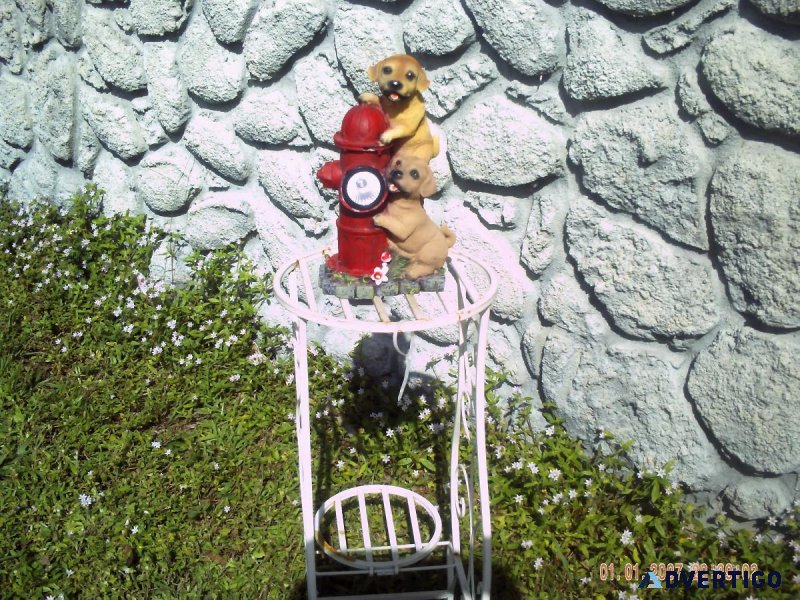 DOGS AND FIRE HYDRANT SOLAR STATUE