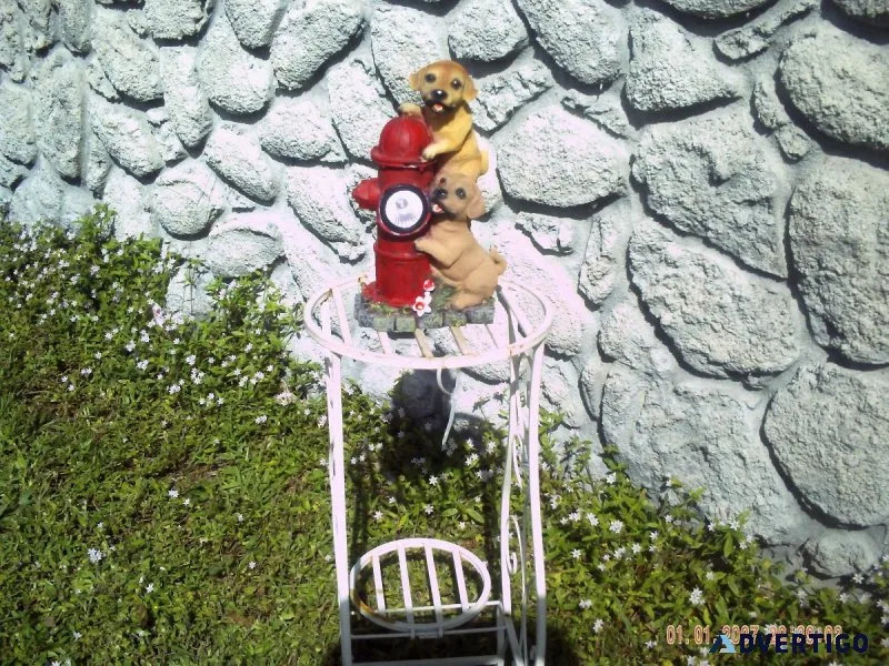 DOGS AND FIRE HYDRANT SOLAR STATUE