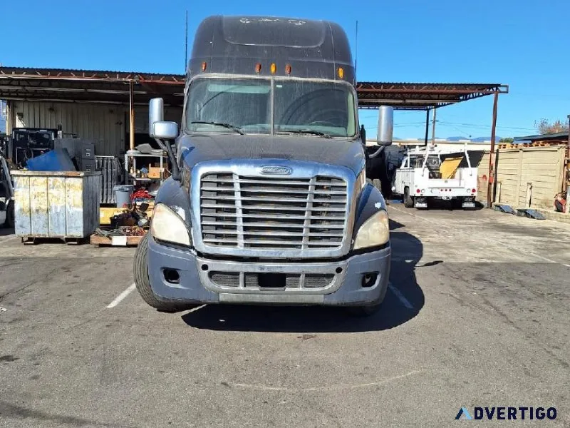 2011 Freightliner Cascadia DD15
