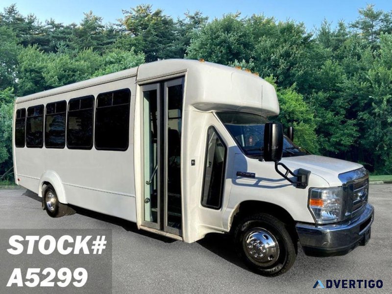 2014 Ford E450 25 Passenger Shuttle Bus (A5299)