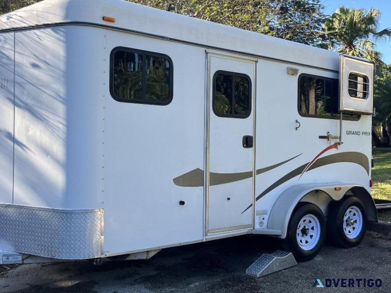 Kiefer 2 Horse Trailer for sale