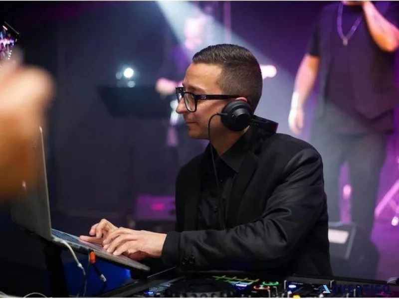 Prenota il miglior evento di musica e DJ in Itali