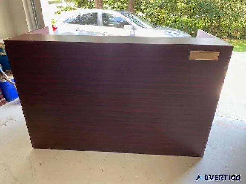 Beautiful Large Office Desk for Business