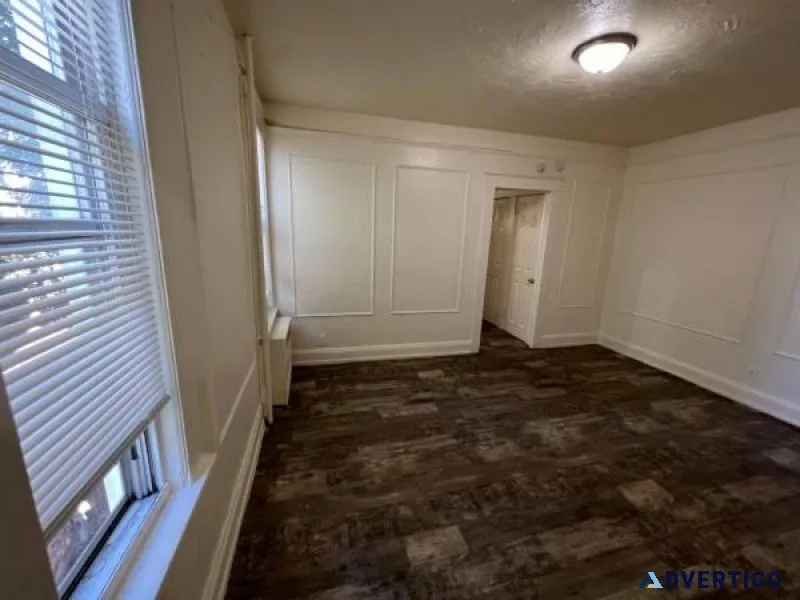 3BD. lextra room rent by owner no fees