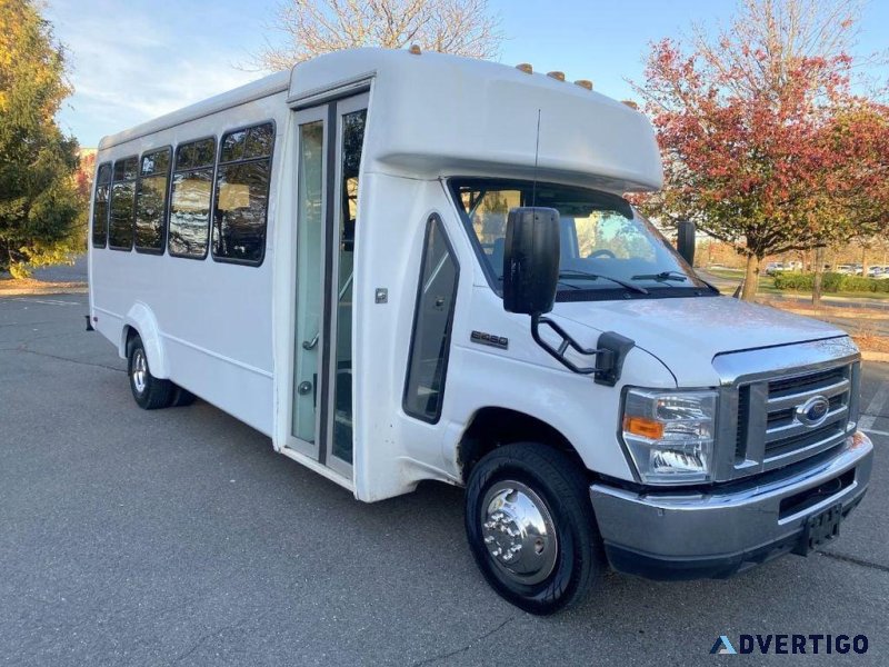 2012 Ford E450 25 Passenger Shuttle Bus (A5303)