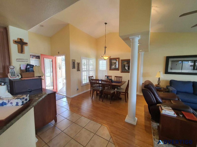 Completely furnished FL home on the water with the lake view.