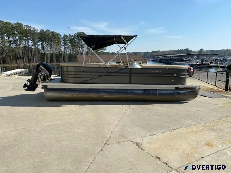 2016 Crest II 230 Gray w90 Mercury. No Trailer.