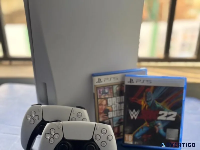 P5 with two consolers and stuffs