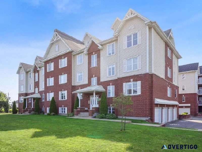 4 12 condo - 1 garage  1 ext. parking Near Old Terrebonne