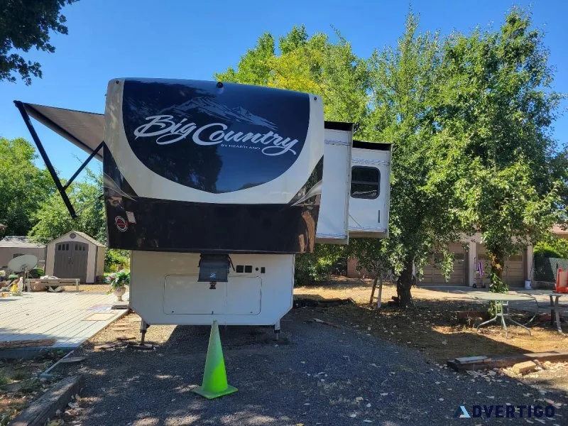 Big Country 5th Wheel by Heartland
