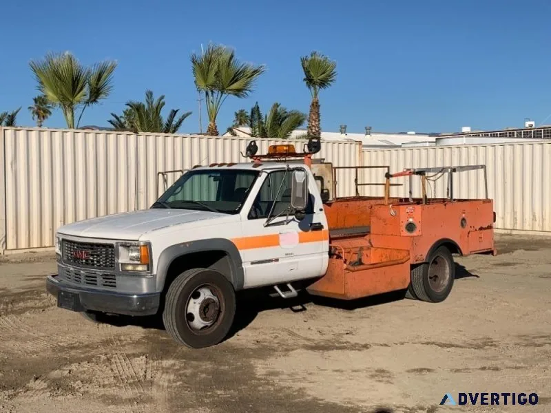 2001 GMC 3500 TRAFFIC CONTROL TRUCK