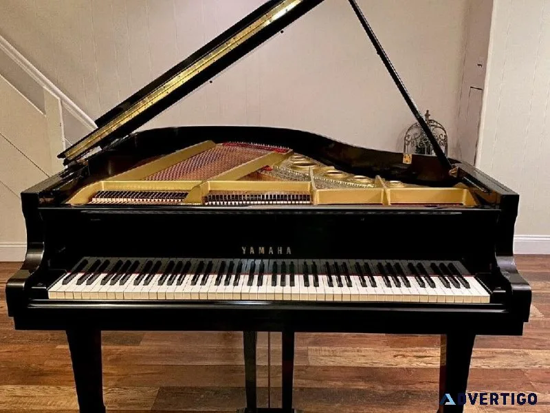 Yamaha C3 Grand Piano