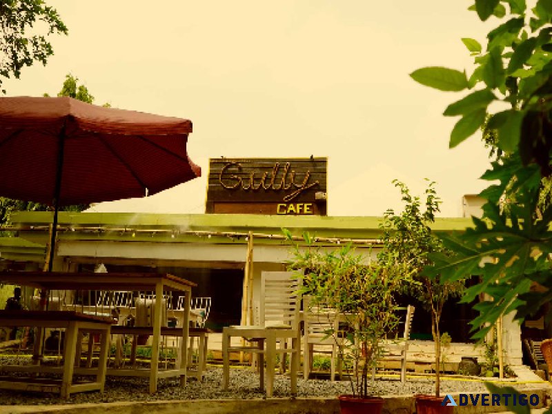 Famous Places to Eat in Noida - The Gully Cafe