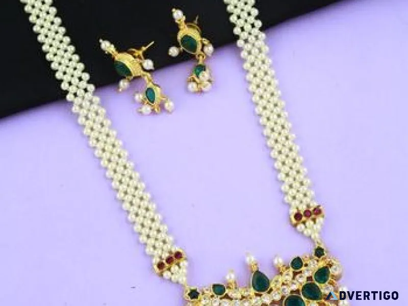 Get Adorable Moti  Necklace Design for Women at Best Price